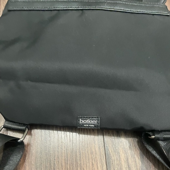 Botkier backpack purse - Picture 2 of 3